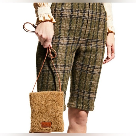 Brand New STAUD Shearling Eve Phone Crossbody Bag - Picture 2 of 16